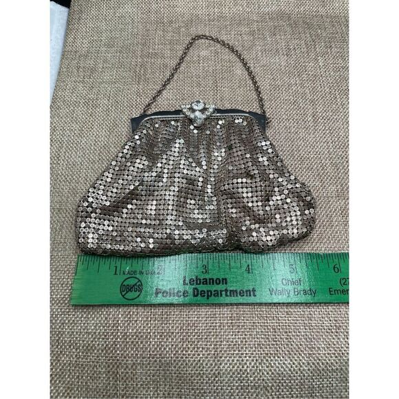Vintage WHITING & DAVIS Silver Mesh Kiss lock Evening Bag Purse Made In USA 2945 - Picture 5 of 12